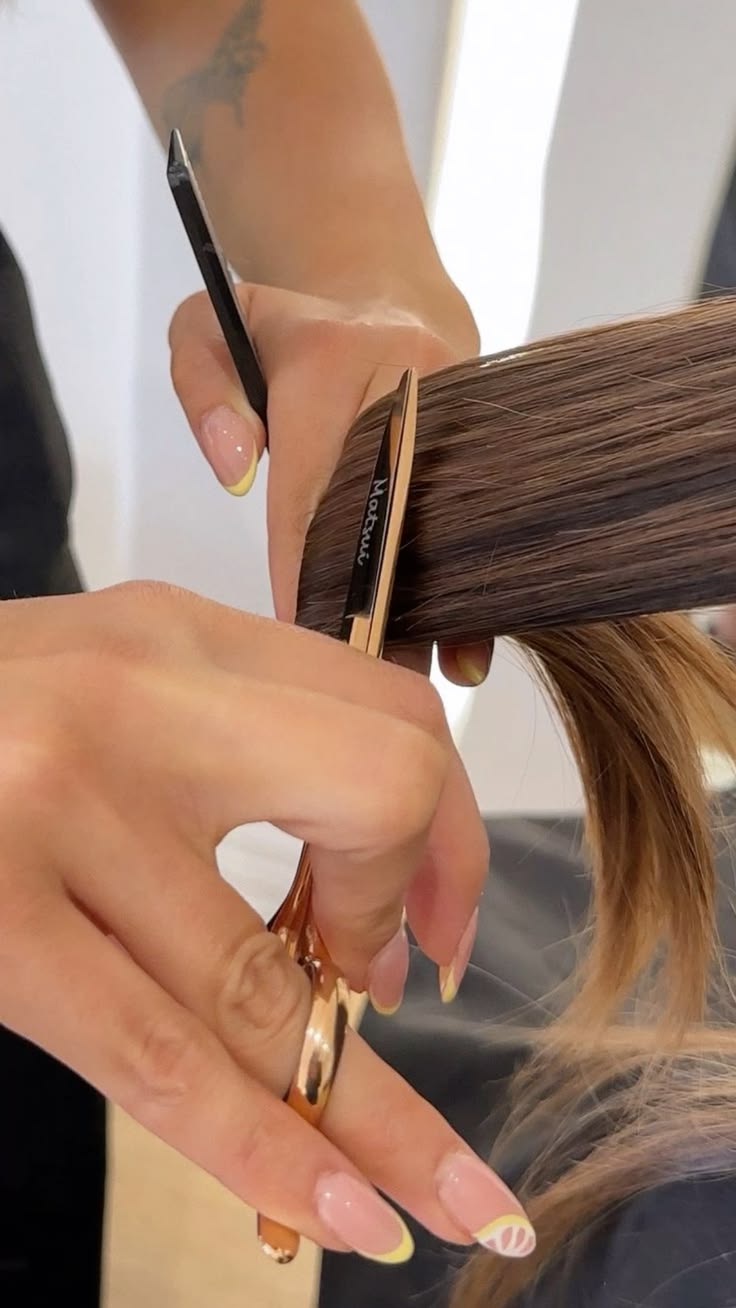 Dry Cut (1'' Trim) (Female)