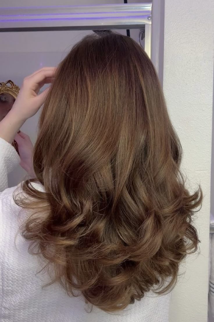 Shampoo , Cut & Blow dry (Medium Hair)